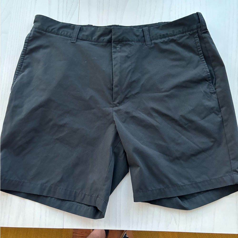 JCrew Men’s Flex Tech Short Size 33 7” inseam